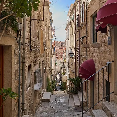 B18 * Dubrovník